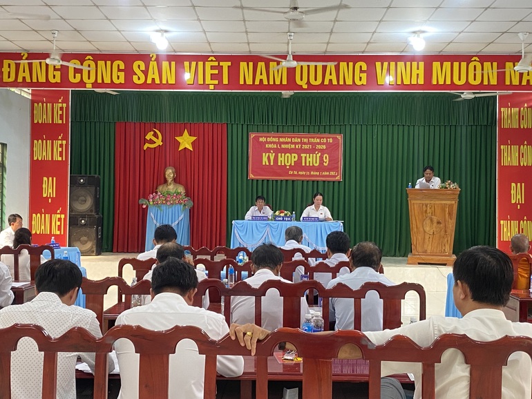 HĐND thị trấn Cô Tô tổ chức Kỳ họp thứ 9 đánh giá kết quả thực hiện Nghị quyết 6 tháng đầu năm